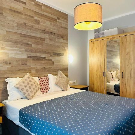 Apartment Dimitris เอเธนส์ ภายนอก รูปภาพ