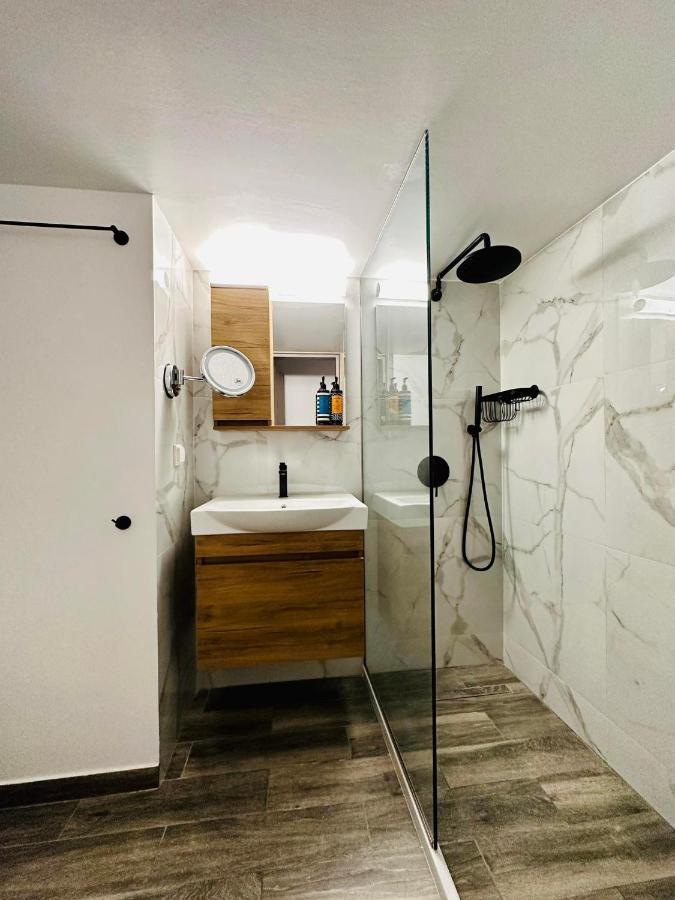 Apartment Dimitris เอเธนส์ ภายนอก รูปภาพ