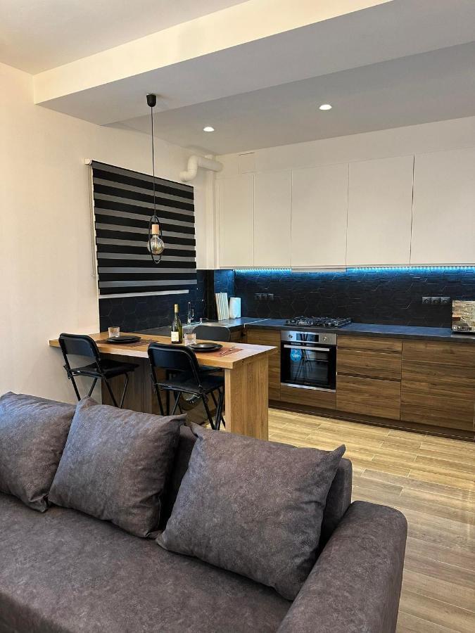 Apartment Dimitris เอเธนส์ ภายนอก รูปภาพ
